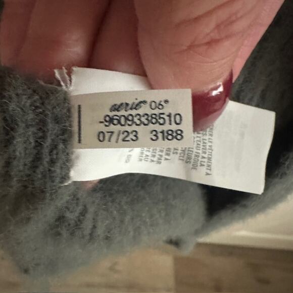 Aerie Sweater Cowl Neck Oversized Pullover Fuzzy Size: Medium Color: Green - Picture 9 of 9